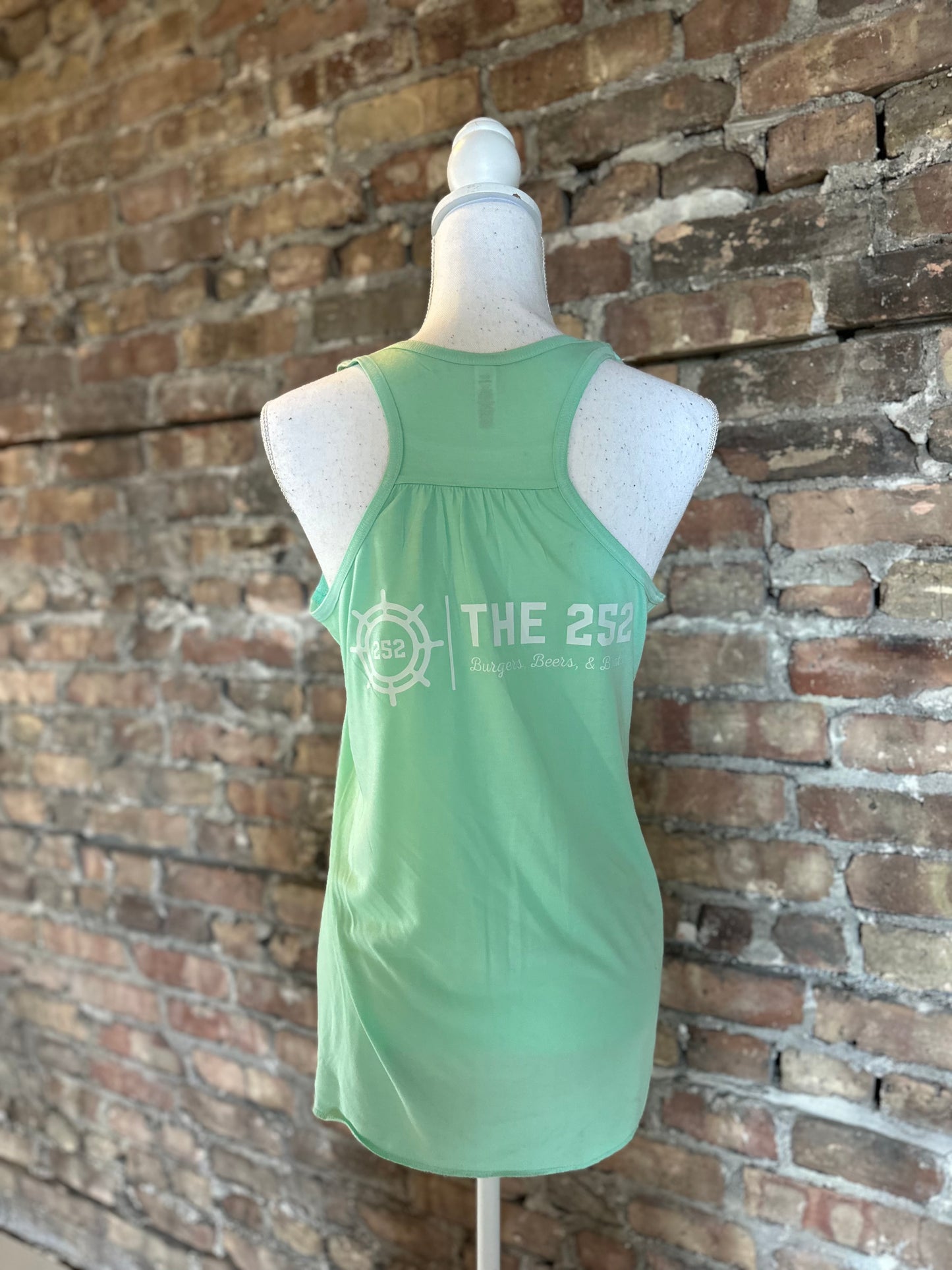 The 252 Tank (mint)