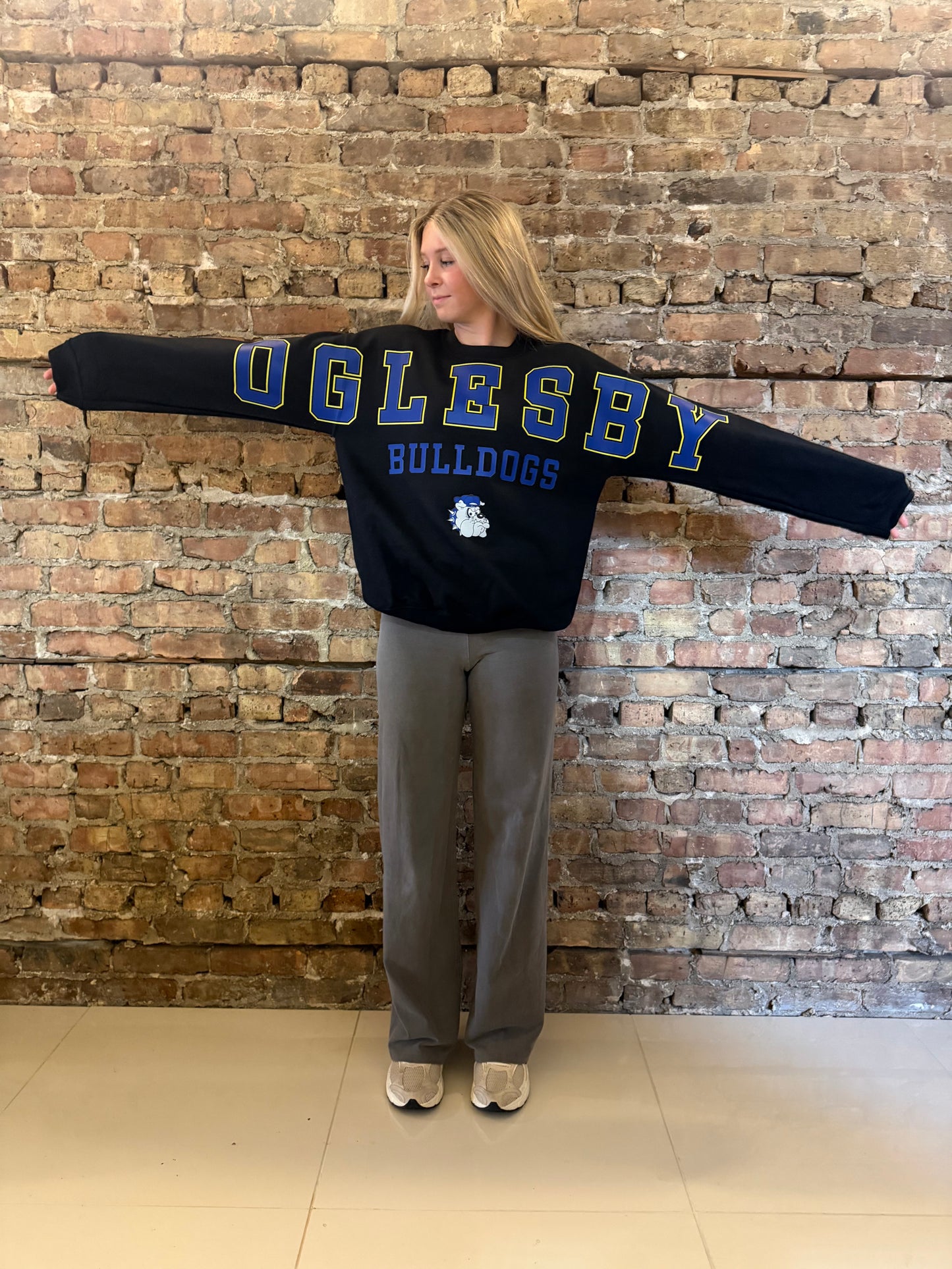 Oglesby Bulldogs Banner Crewneck